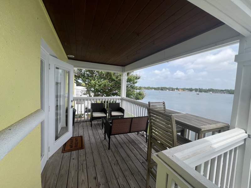 Building Photo - 201 Pompano Dr SE