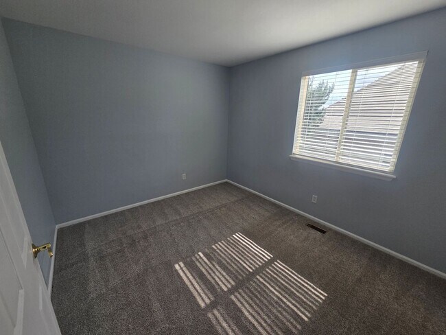 Building Photo - Beautiful Highlands Ranch Home with Finished Basement & 3-Car Garage!