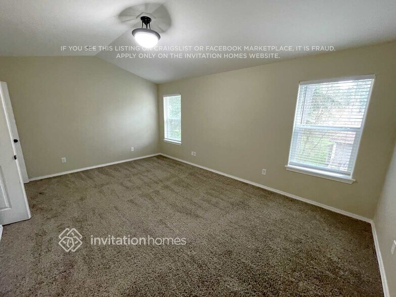 Building Photo - 18133 76th Ave E