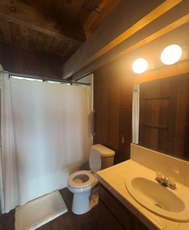 Building Photo - Steps from the Sand – Oceanfront Rental Av...