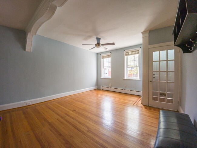 Building Photo - 1029 Fernon St