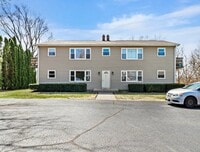 Building Photo - 15 Pine Ridge Ct