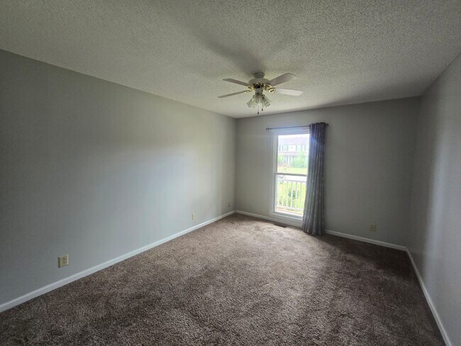 Building Photo - 1225 Cobblestone Ln