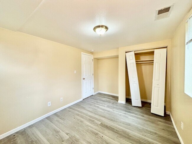Building Photo - BALANCE OF SEPTEMBER RENT FREE!