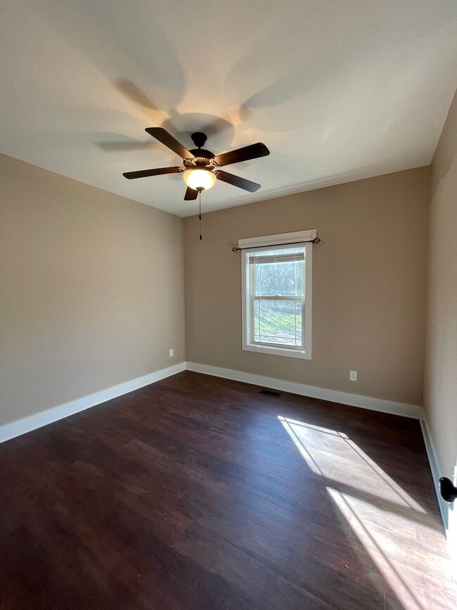 Building Photo - Murfreesboro / Rockvale Country Home 23 pl...