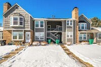 Building Photo - Beautifully remodeled condo in Smokey Hill - Available May 1st!!