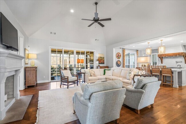 Building Photo - Unfurnished Luxury Home in Germantown with Lake Views & Wildlife