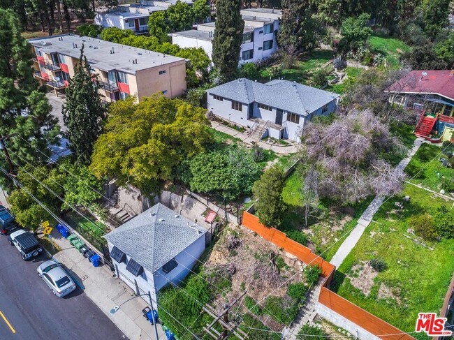 Primary Photo - 2115 Charlotte St