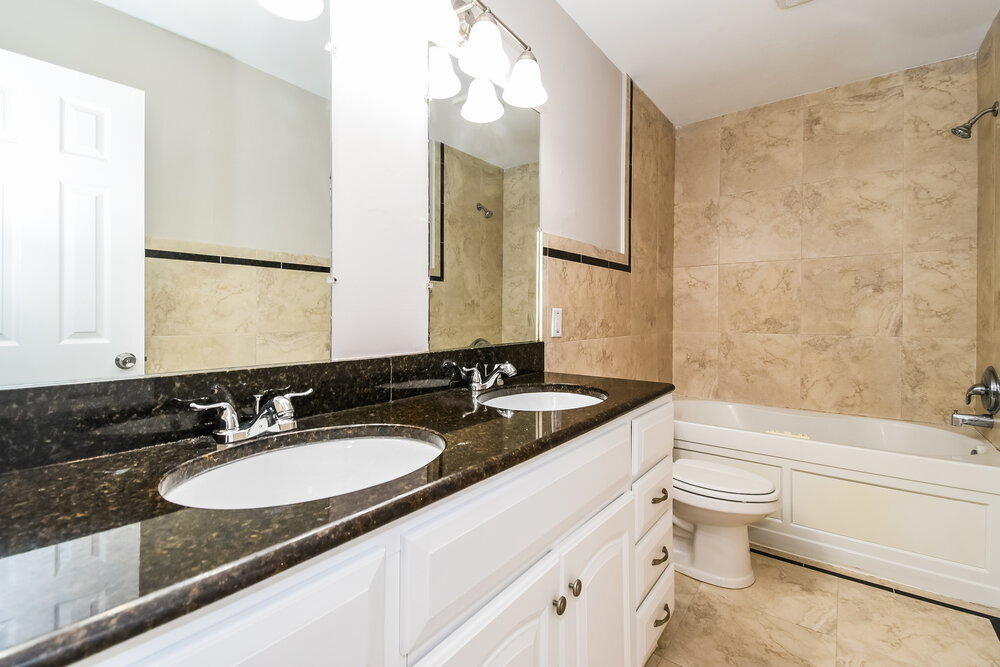 Building Photo - 7258 Greenway Dr