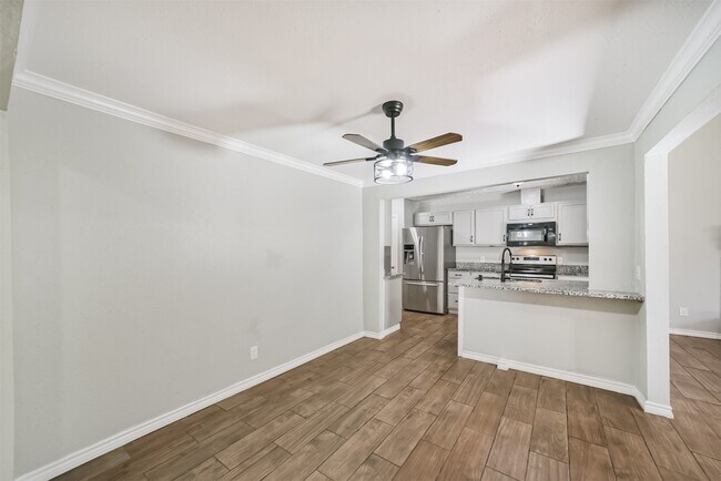 Building Photo - 22203 Fincastle Dr