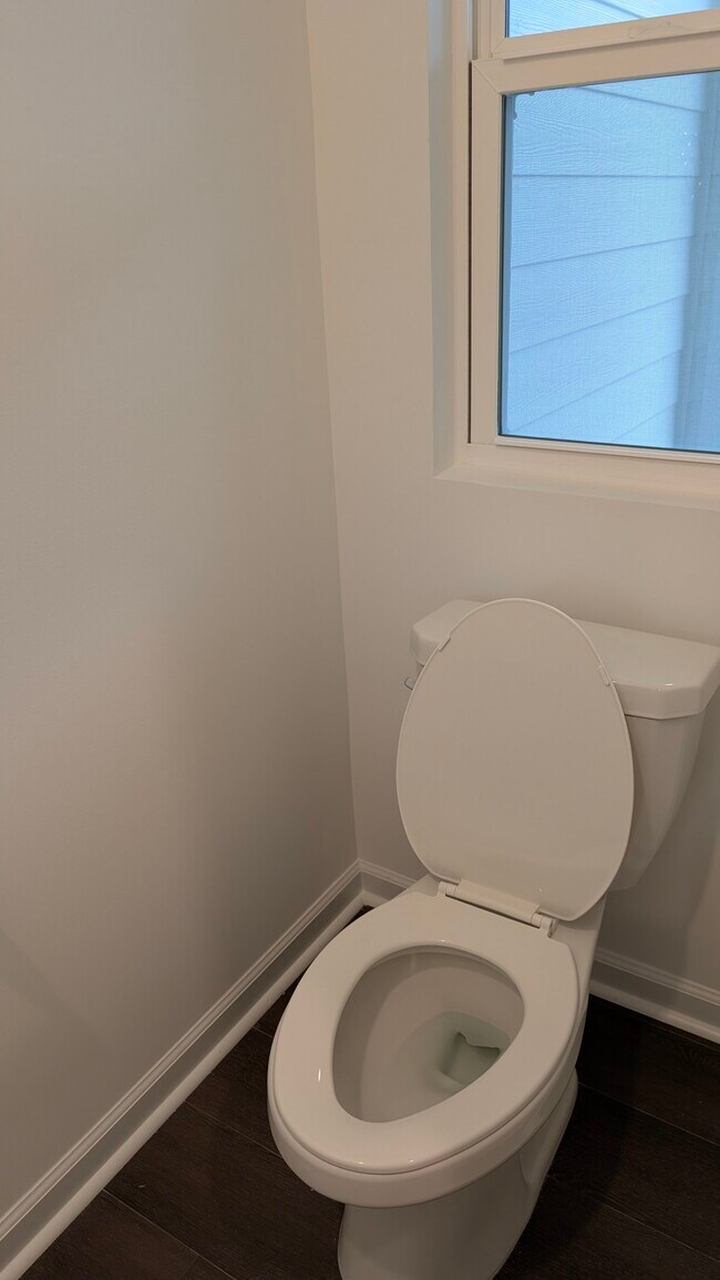 Building Photo - 3111 Vitner Dr