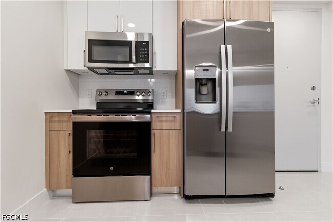 Building Photo - 26600 Rosewood Pointe Dr
