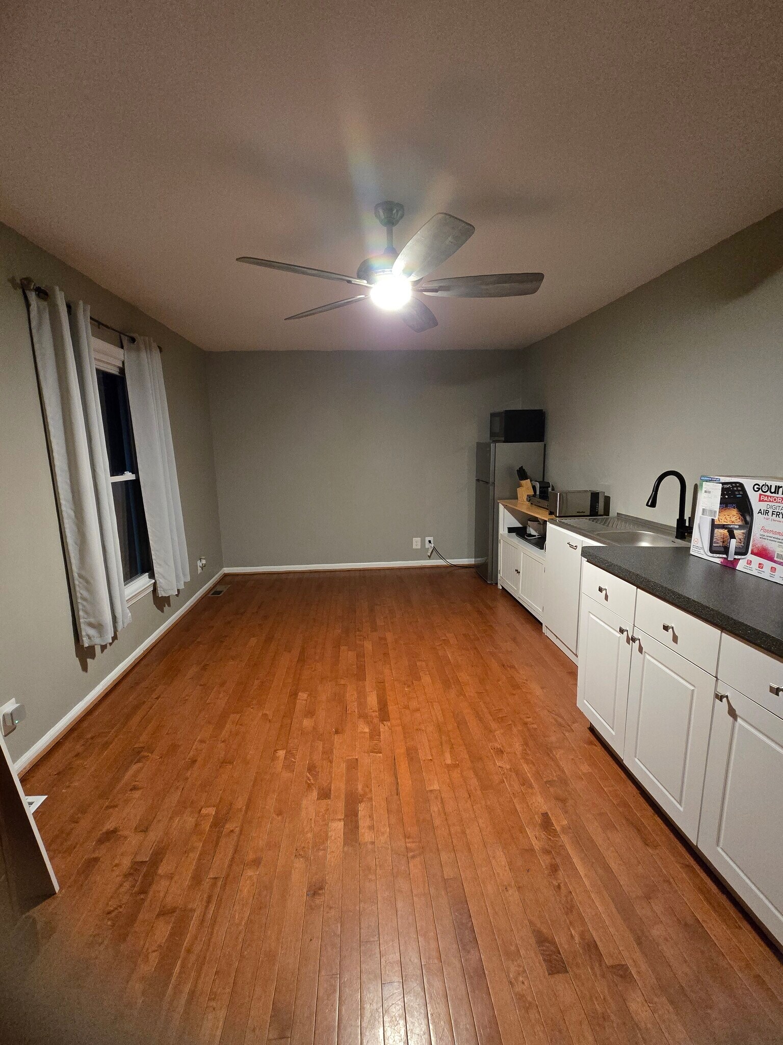 2 bedroom 1 bath kitchenette and living space separate entrance - 316 High St