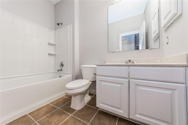 Building Photo - 2824 Cameron Bay Dr