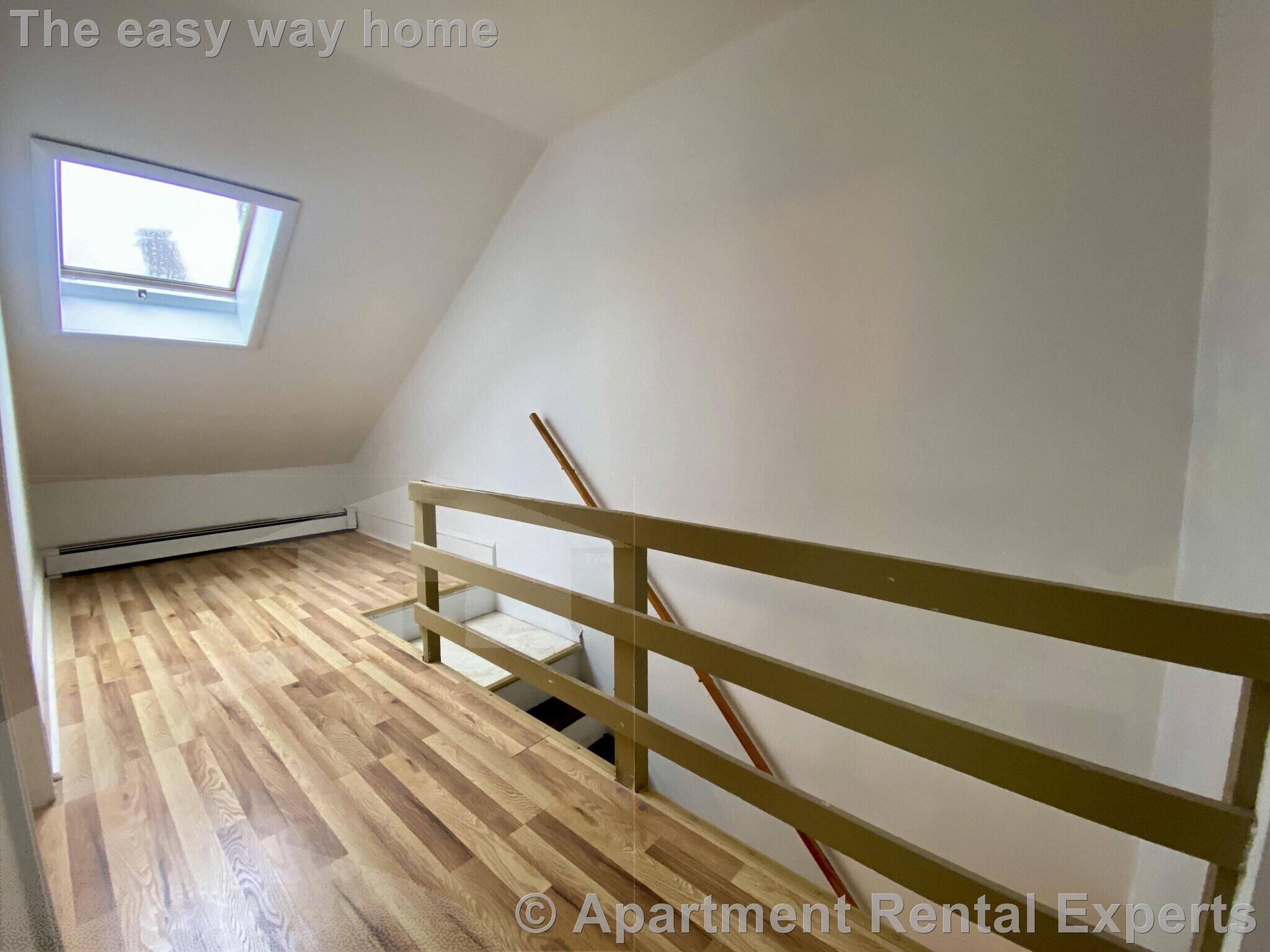 Building Photo - 66 Elm St