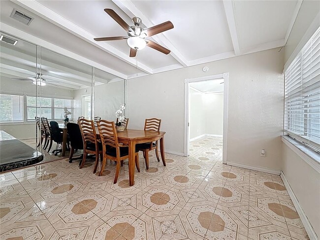 Building Photo - 6709 Orchard Dr N