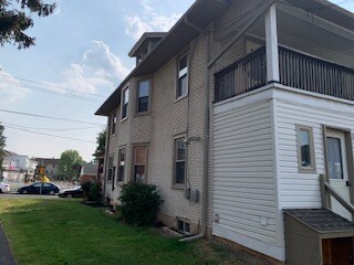 Building Photo - 50 E Walnut St