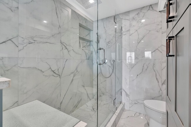 Building Photo - 911 Ocean Dr