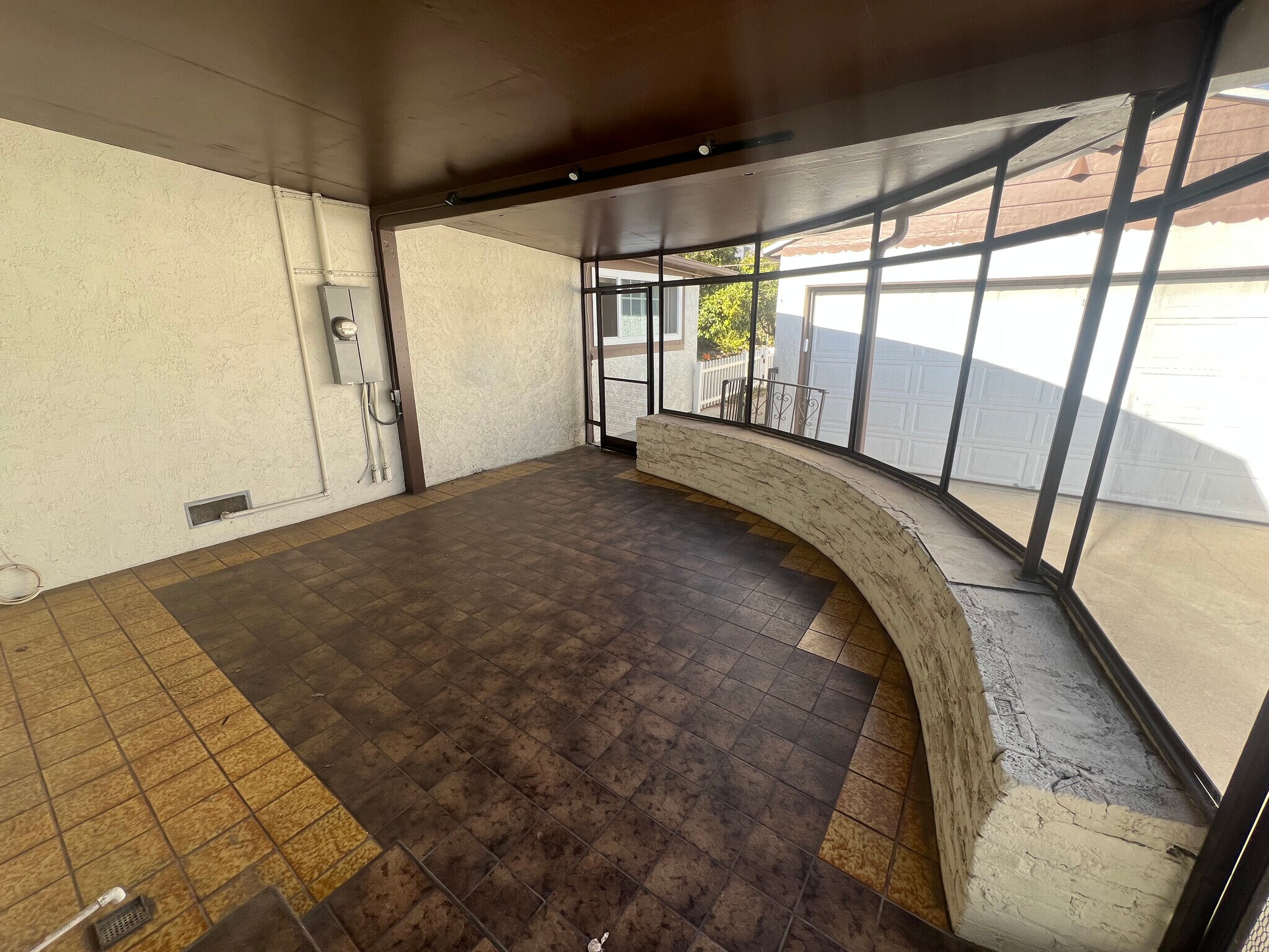 Building Photo - 1518 S Carmelina Ave