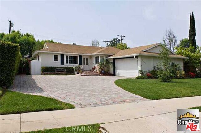 Primary Photo - 23020 Haynes St