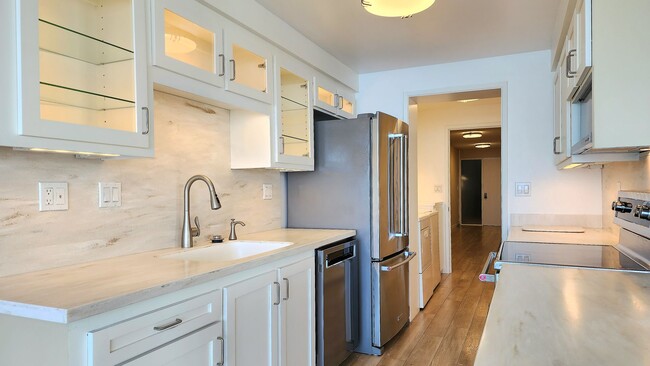 Building Photo - 2 Bedroom Condo in Mukilteo Available Now!