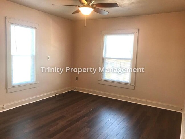 Building Photo - 1625 Hamill Ave