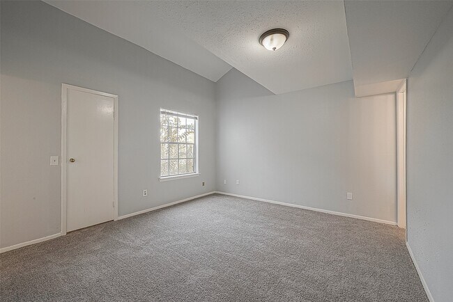 Building Photo - 9809 Richmond Ave.