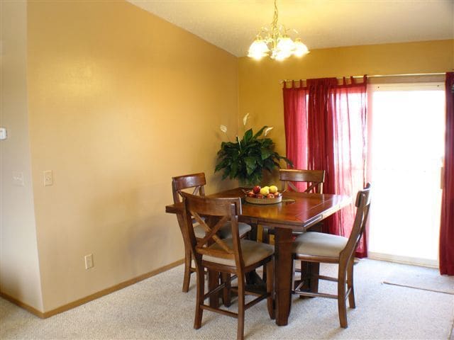 Building Photo - 4 BED | 2 BATH | SINGLE GARAGE | RAPID VALLEY