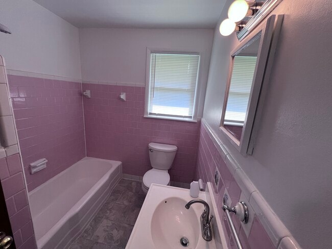 Building Photo - 134 Campbell Pl
