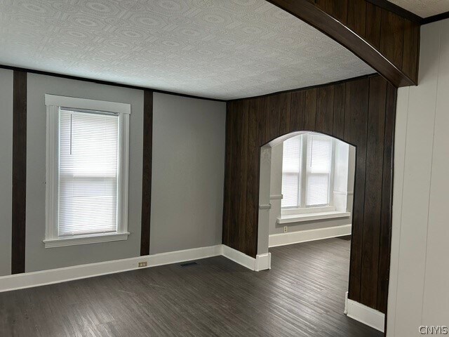 Building Photo - 210 W Matson Ave