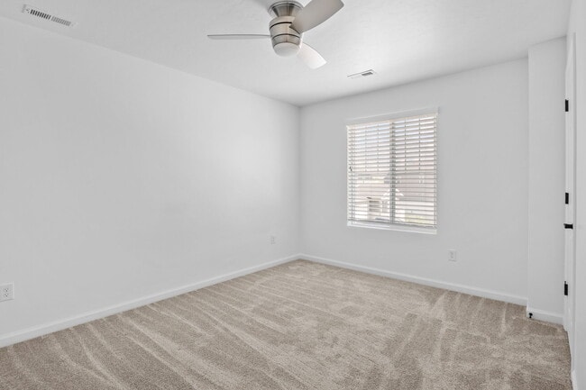Building Photo - 1728 N Pintail Cv