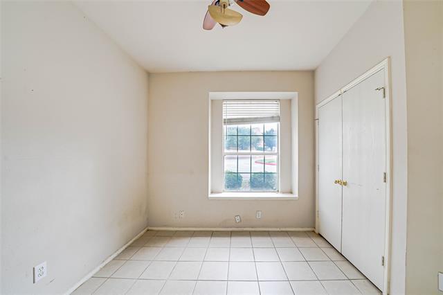 Building Photo - 3946 Brandon Park Dr