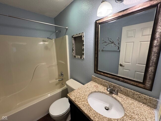 Building Photo - 4631 W Smith Valley Rd