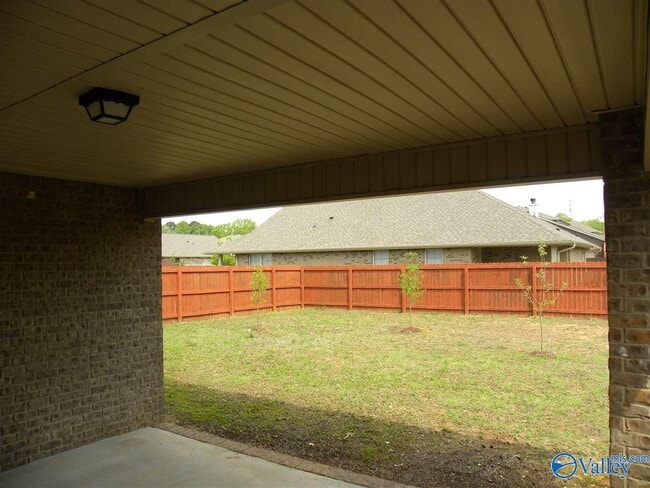 Building Photo - 708 Oak Cove Ln NW