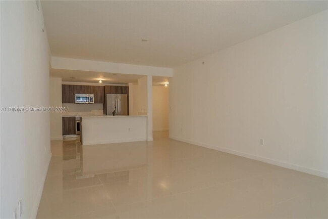 Building Photo - 488 NE 18th St