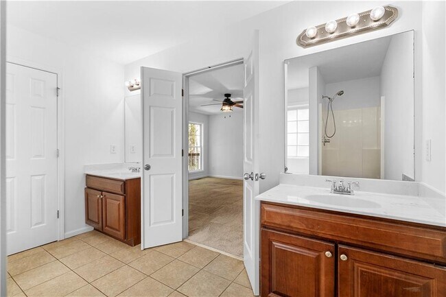 Building Photo - 80 Castle Ct