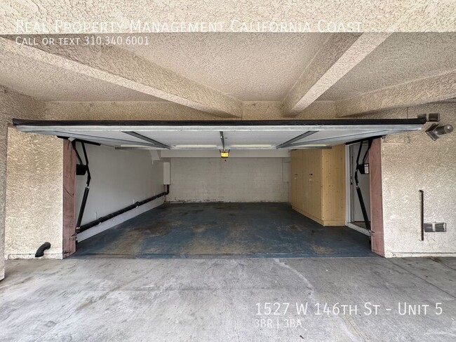 Building Photo - 1527 W 146th St