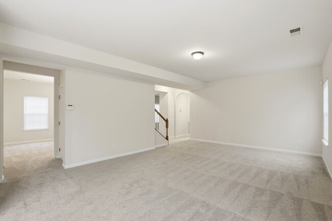 Building Photo - Move-In Ready Gem Near UNCC with Fresh Updates