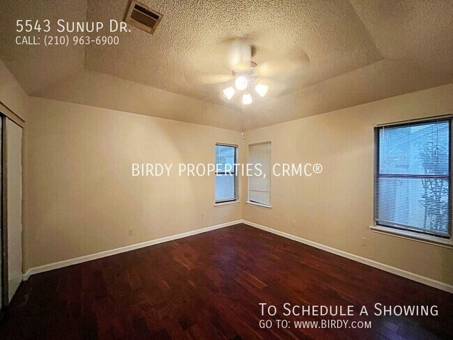 Building Photo - 5543 Sunup Dr