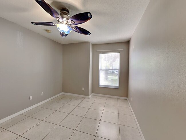 Building Photo - 12806 Sophiamarie Loop