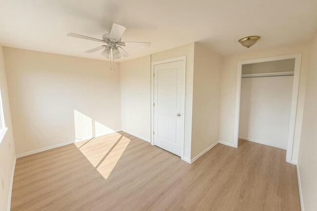 Building Photo - 5311 Wickliff St