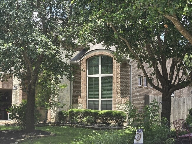 Building Photo - 122 Colton Ct