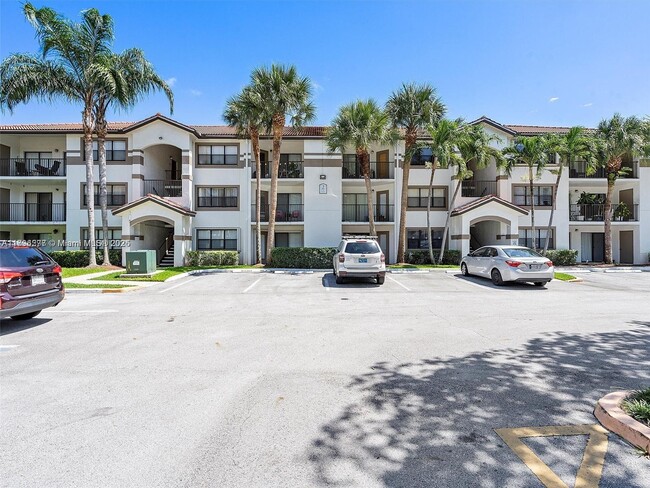 Building Photo - 620 S Park Rd