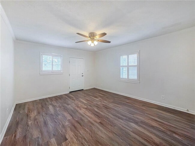Building Photo - 1111 Lawton Pl SW