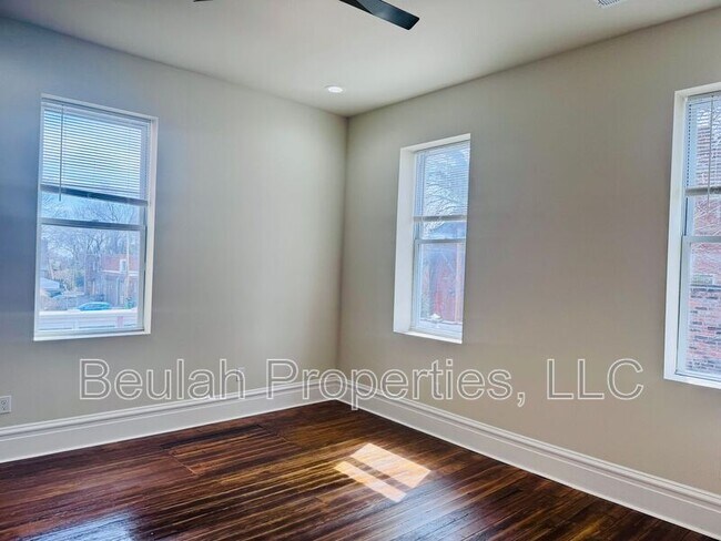 Building Photo - 1306 Sidney St