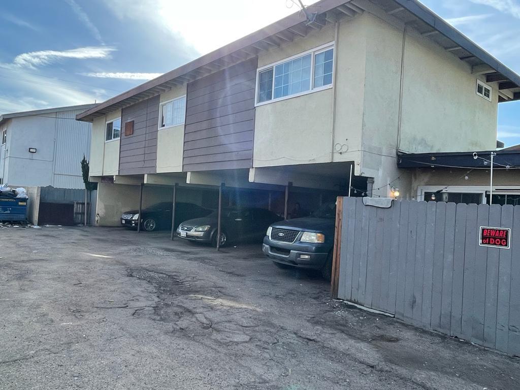 Garage - 2152 W Alameda Ave