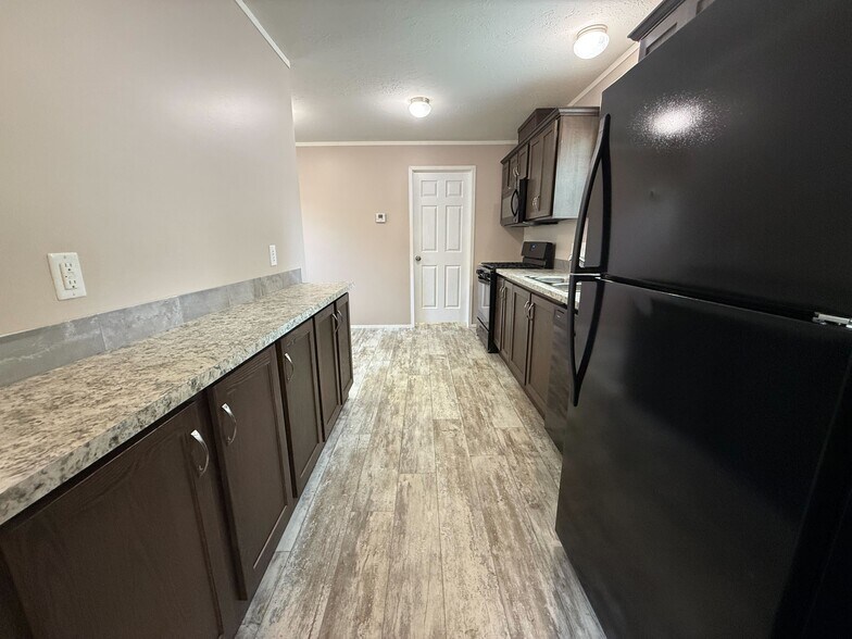 Building Photo - 11750 Cascade Cir