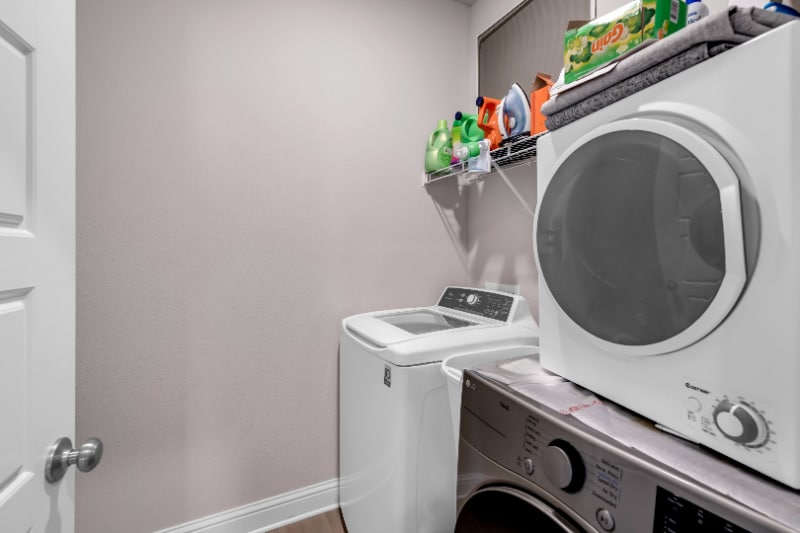 Building Photo - 5371 Leeds Ln