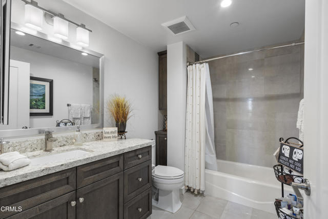 Building Photo - 4012 Tradewinds Dr