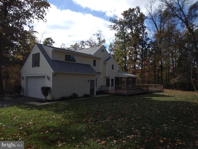 Building Photo - 241 Oak Hill Dr